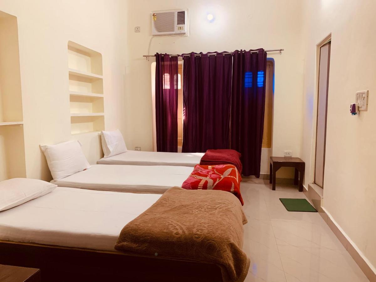 Vagabond Stay Hostel Варанасі Екстер'єр фото