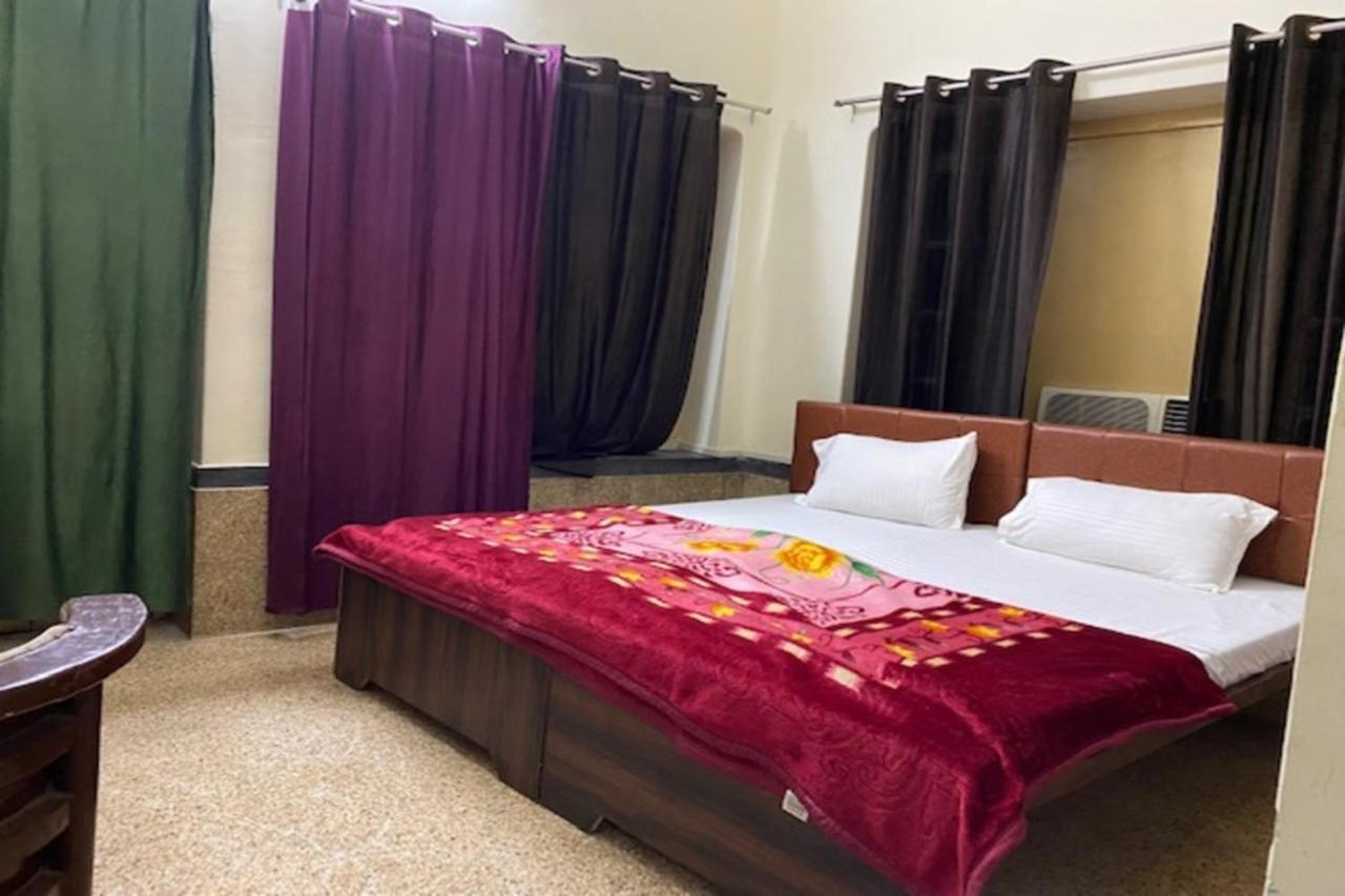 Vagabond Stay Hostel Варанасі Екстер'єр фото