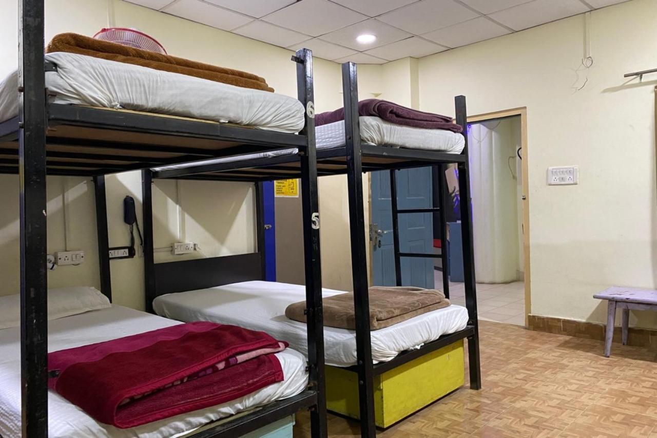 Vagabond Stay Hostel Варанасі Екстер'єр фото