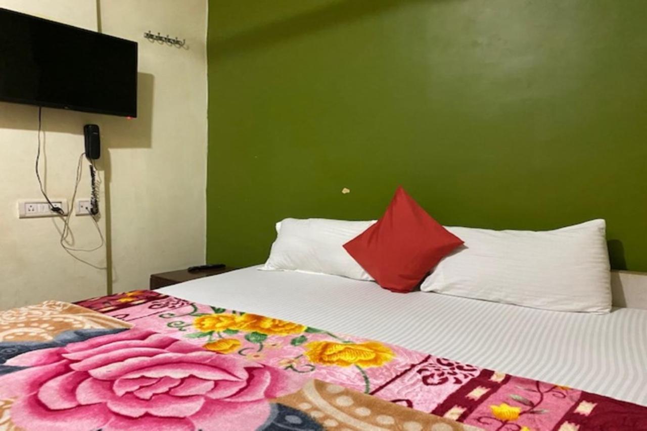 Vagabond Stay Hostel Варанасі Екстер'єр фото